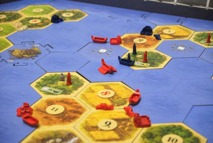 Catan Piratas y Exploradores